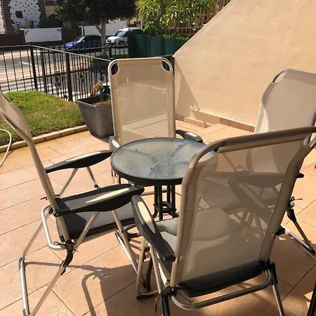 公寓 El Galeon Townhouse 阿德耶