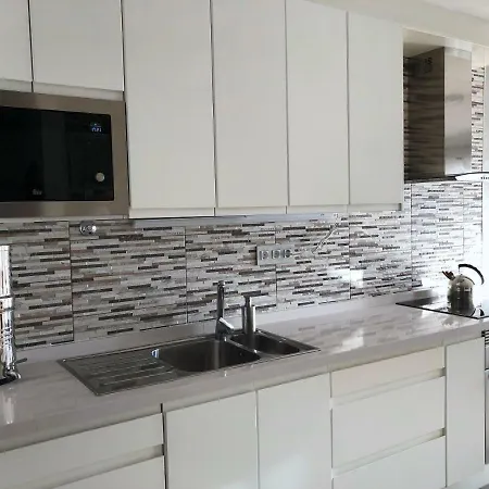 El Galeon Townhouse Apartment *