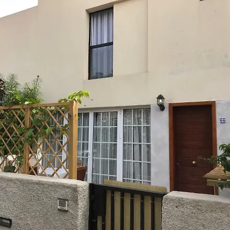 El Galeon Townhouse 公寓